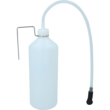 Eine weiße Spülflasche mit flexiblen Schlauch und Halterung.